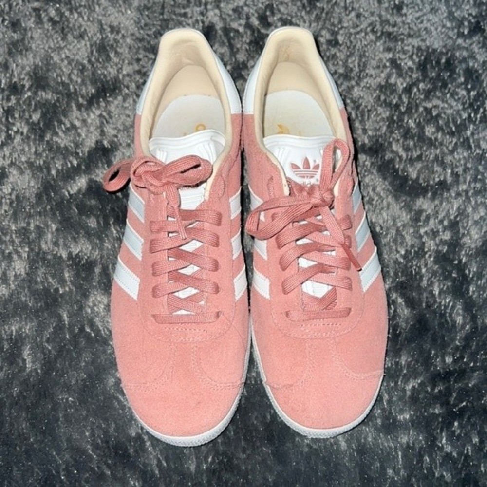 Adidas Pink Gazelle Shoes Size 7.5
